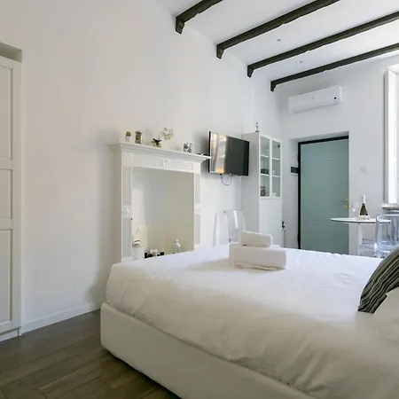 Apartment Vigevano Navigli Milan